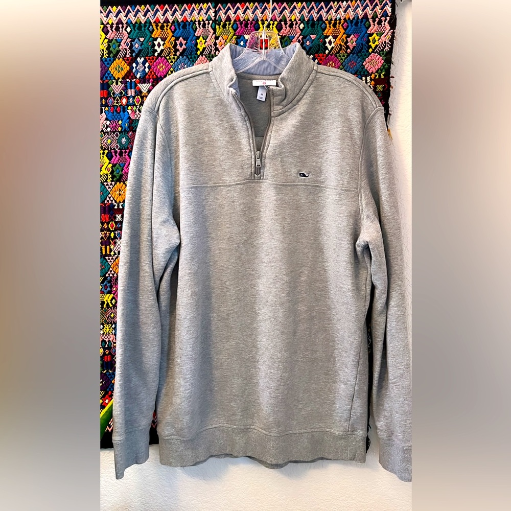 Gray vineyard, vines, men’s sweatshirt, size medium